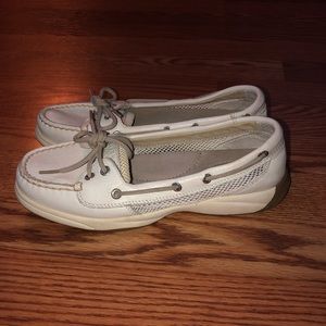White Sperry leather boat shoes size 7M